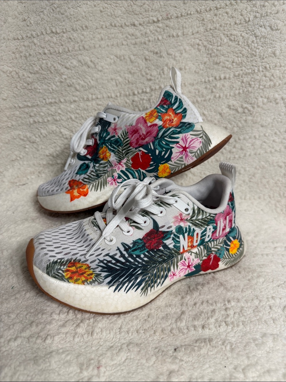 NOBULL Women's Tropical Floral Trainers - Picture 2 of 6